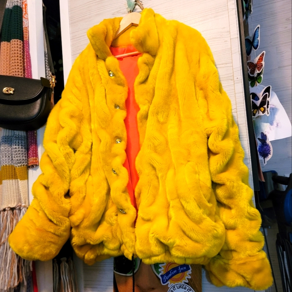 Luxe 🔥plush Faux-fur oversized coat